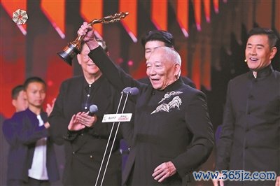 袁和平导演获得“终身成就奖”